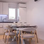 Penthouse Alure * سبليت