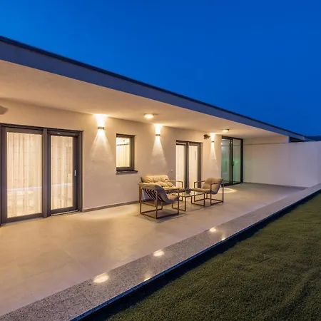 Penthouse Alure Apartamento Split